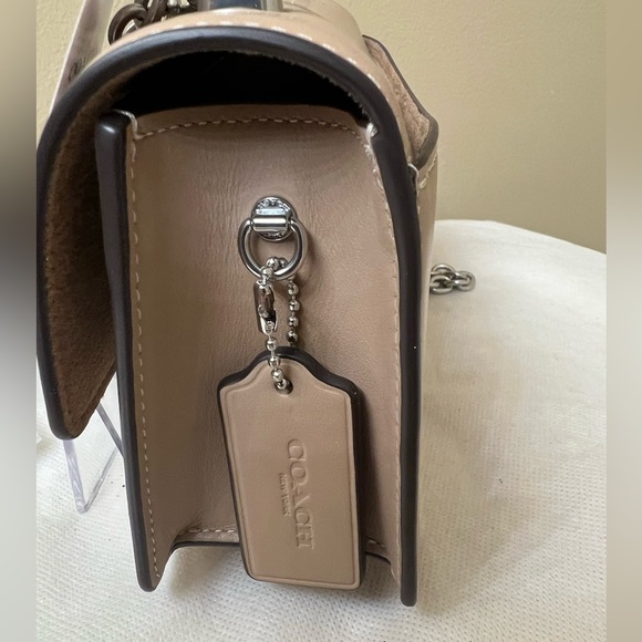 Coach Eliza 2 Way Wear Crossbody NWT - Picture 6 of 14